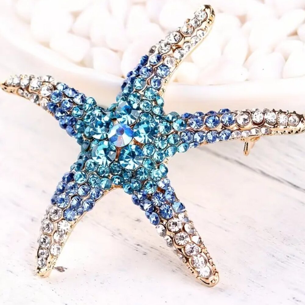 🌺 🌺 🌺 Crystal Blue Starfish Brooch - Picture 3 of 3
